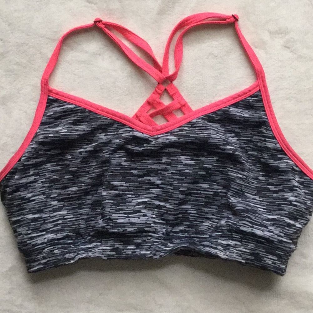 Sports bra